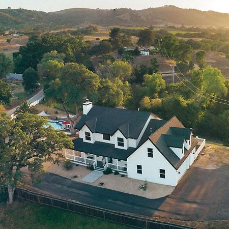 Wine Country Modern Farmhouse With Heated Pool, Hot Tub, Cybertruck El Paso de Robles Exterior foto